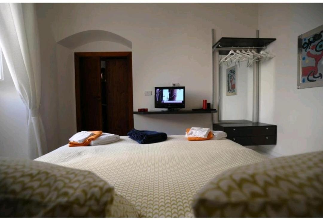 Saint Patrick Guest House Barletta Exterior foto